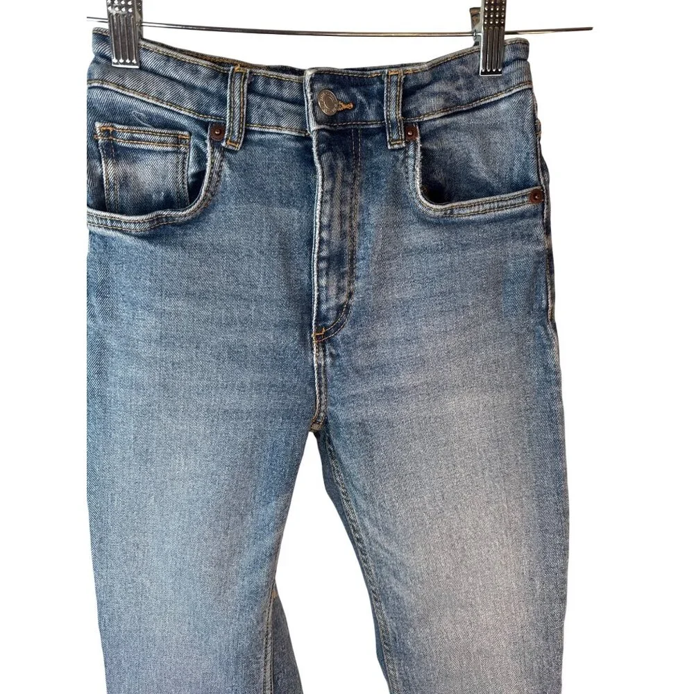 ZARA High-Rise Size 0 Straight Leg Frayed Hem Jeans Light Wash Denim